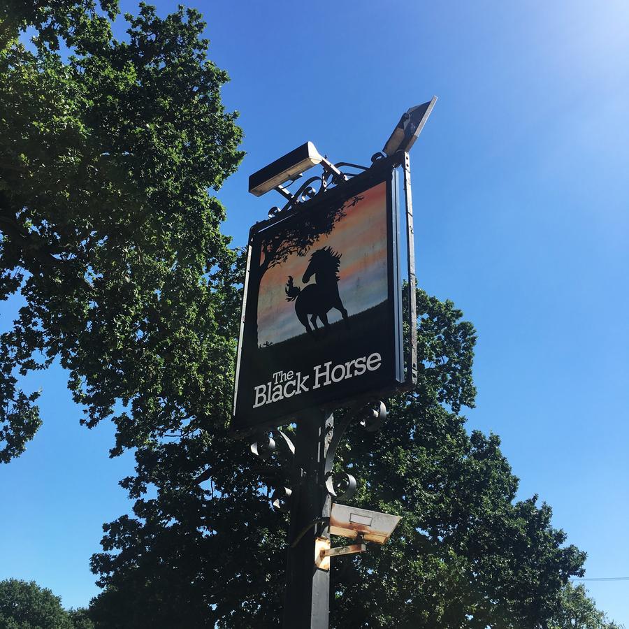The Black Horse At Ireland Shefford Luaran gambar